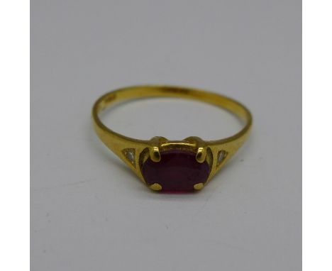 An 18ct gold and ruby ring, 1.5g, L