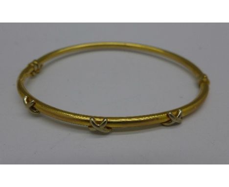 A 9ct gold bangle, 4.3g
