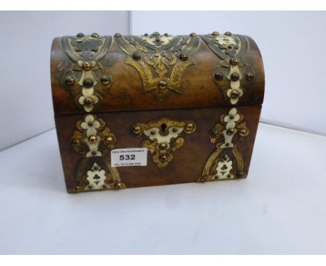 DECORATED WOODEN TEA CADDY 5.5" X 7.5" X 4.25"