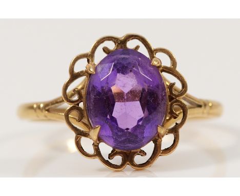 A 9ct gold amethyst dress ring, P 1/2, 2.5g
