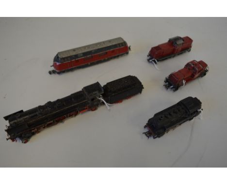 FIVE UNBOXED MARKLIN HO GAUGE LOCOMOTIVES, 4-6-2 locomotive, No.01097 (3085?) and 0-8-0T, No.81004, both in D.B. black livery
