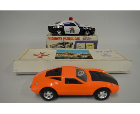 A BOXED TAIYO BATTERY OPERATED TINPLATE NON FALL MYSTERY BUMP 'N' GO HIGHWAY PATROL CHEVROLET CAMARO CAR, No.C-702, not teste