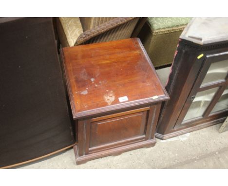 A late Victorian mahogany commode