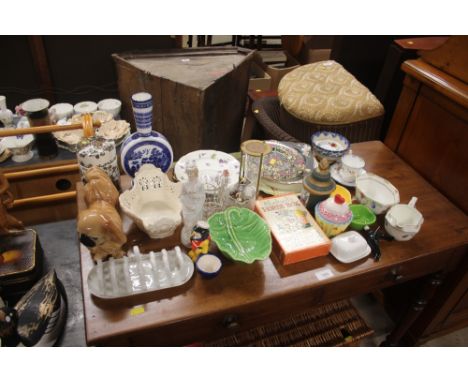 A quantity of various decorative china to include an "Old Willow" patterned moon flask; an egg timer AF etc