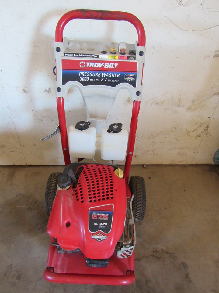 TroyBilt 3000 psi Pressure Washer, 3000 psi, 2.7 gpm, 8.75 hp, S/N NA