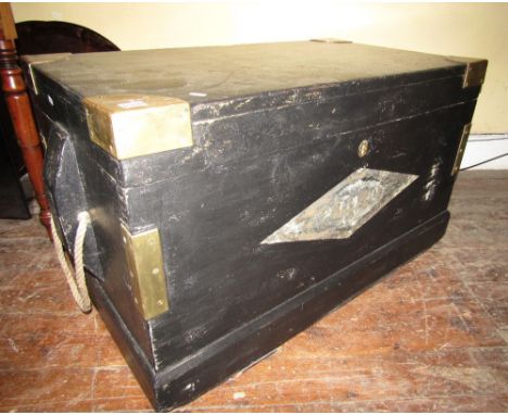 A 19th century mahogany lined sailors trunk enclosing a detachable tray and side box, the outer side with painted finish and 