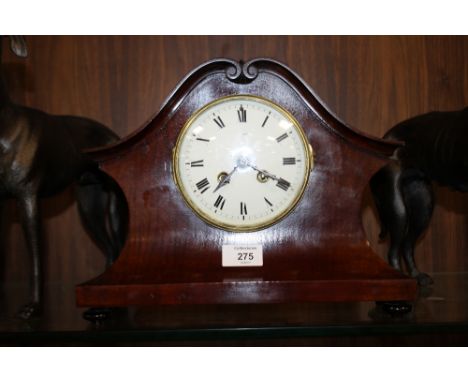 A VINTAGE MAHOGANY MANTLE CLOCK