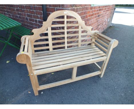 A LUTYENS STYLE BENCH