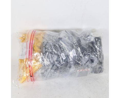 LEGO 42009 Mobile Crane Mark II assembly toy, no instruction manual 