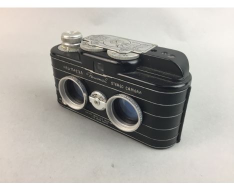 1950'S VIEW-MASTER STEREO CAMERA, and a golf putter made from the propeller of the QEII (2)