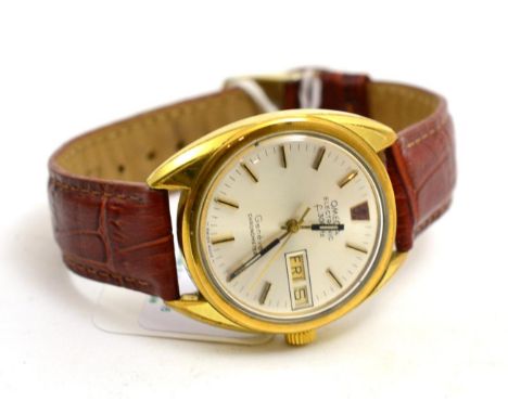 A plated electronic centre seconds calendar wristwatch, signed Omega, Geneve, Chronometer, f300Hz, circa 1975, electronic mov