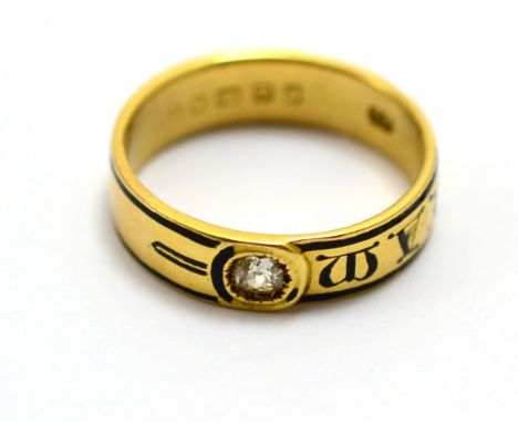 An 18ct gold mourning ring, the band enamelled in black to read 'IN MEMORIAM', set with an old cut diamond, finger size T  CO