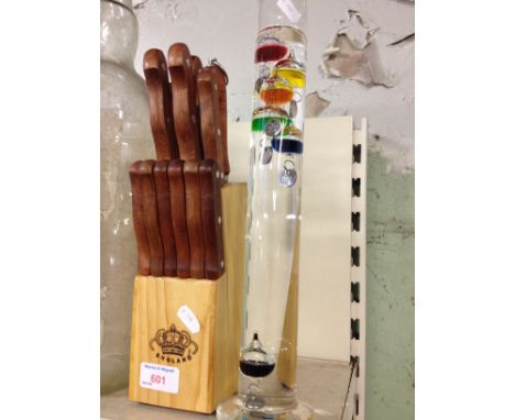 KNIFE BLOCK AND THERMOMETER. C5