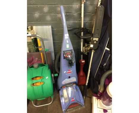 BISSELL AROMA-PRO CARPET WASHER