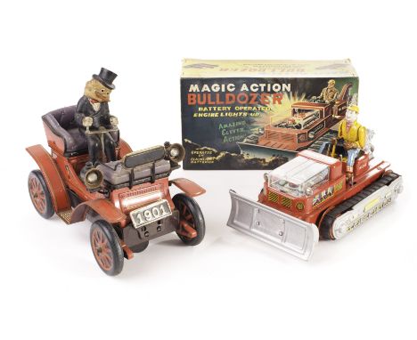 Japanese Battery Operated Tinplate Toys: TN Nomura Magic Action Bulldozer in red with driver, in original box, VG, box G, tog