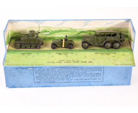 A Pre-War Dinky Toys 152 Royal Tank Corps Light Tank Unit, comprising 152a Tank, this version in gloss green with smooth fron