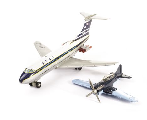 Marx and Hubley Tinplate Plastic and Diecast Airplanes: Marx Made in Japan BOAC battery operated VC10 in tinplate and plastic