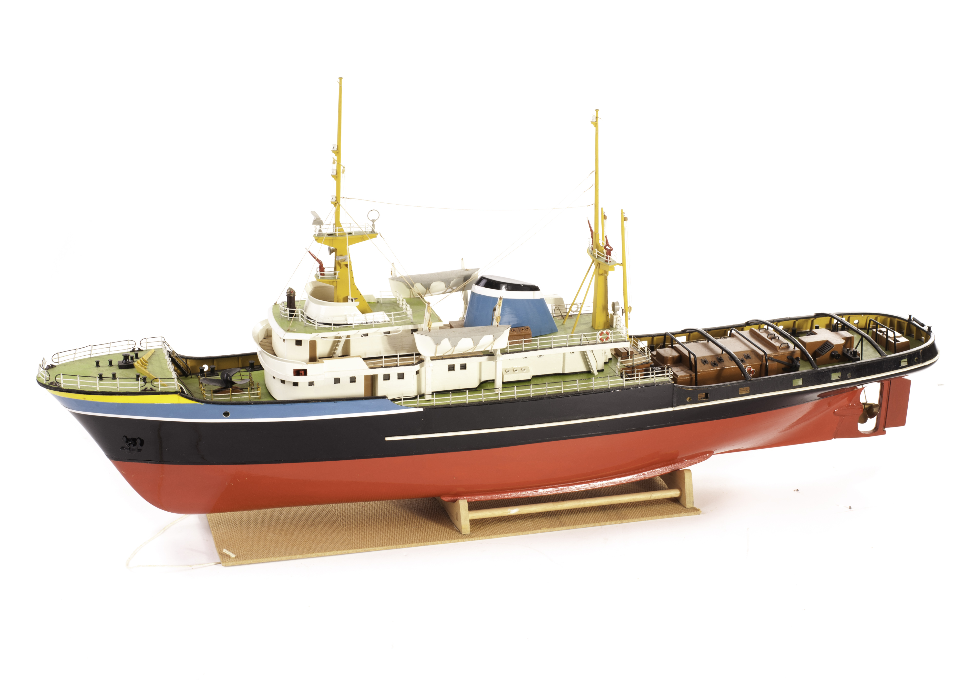 A Billing Boat kit-built Zwarte Zee Tugboat, red and black ...