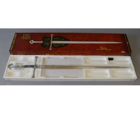 Lord Of The Rings United Cutlery Brands Narsil: The Sword Of Elendil UC-1267, boxed.