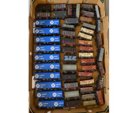 OO Gauge. 50 x assorted unboxed rolling stock, various manufacturers including Dapol & bachmann. Some hand weathered & factor