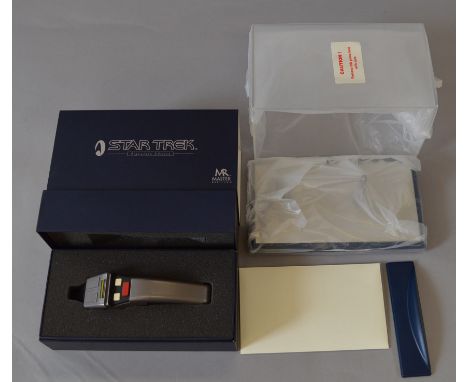 Star Trek. Master Replicas. ST-102S First Contact Phaser Signature Edition. VG boxed with certificate, display case & shippin