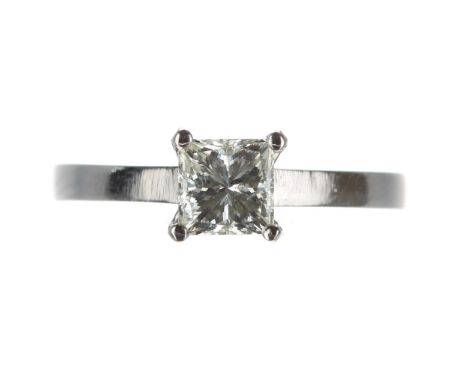 Good modern platinum princess-cut diamond ring, 0.87ct approx, clarity SI1, colour I, width 6.5mm, 4.3gm, ring size M 