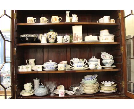 A QUANTITY OF VARIOUS CERAMICS to include Royal Worcester coffee cans, plates etc.