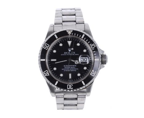 Rolex Oyster Perpetual Date Submariner stainless steel gentleman's wristwatch, reference no. 16610, serial no. U800xxx, circa