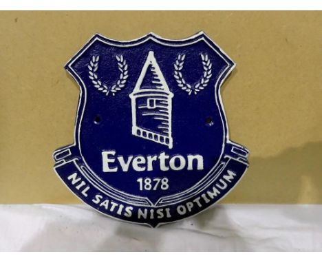 Cast iron Everton FC wall plaque, W: 20 cm. UK P&amp;P Group 1 (£16+VAT for the first lot and £2+VAT for subsequent lots) 