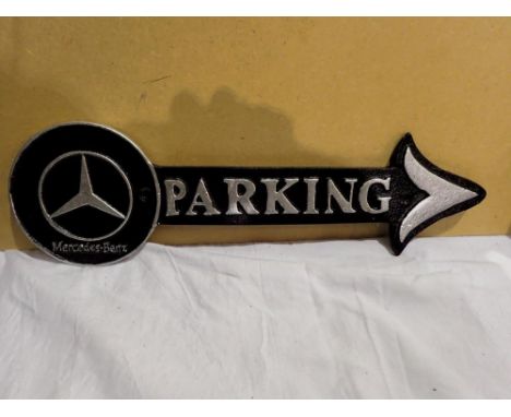 Cast iron Mercedes parking arrow. W: 40 cm. UK P&amp;P Group 1 (£16+VAT for the first lot and £2+VAT for subsequent lots) 