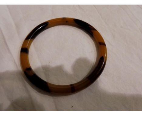 Victorian tortoiseshell bangle. UK P&amp;P Group 1 (£16+VAT for the first lot and £2+VAT for subsequent lots) 