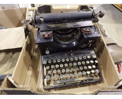 Vintage mechanical typewriter. Not available for in-house P&amp;P. 