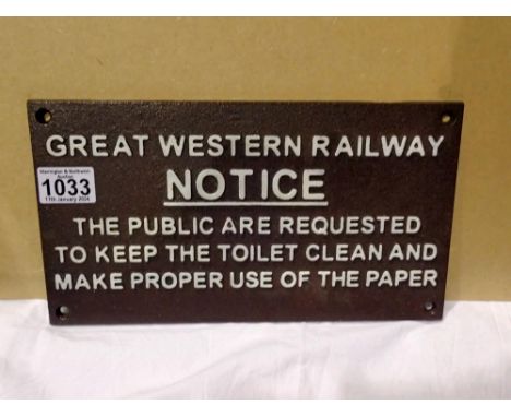 Cast iron Great Western Railways sign. W: 30 cm. UK P&amp;P Group 1 (£16+VAT for the first lot and £2+VAT for subsequent lots