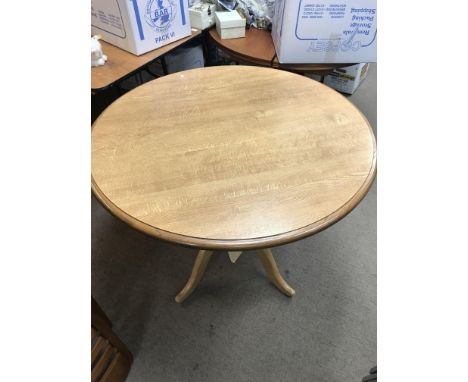 A beech kitchen table with chairs, table 98cm in diameter chair dimensions 40x39x92cm approximately