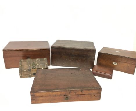 A Collection of vintage wooden boxes, ranging from dimensions 10x12x4cm to 21.5x30x15cm. Postage category D