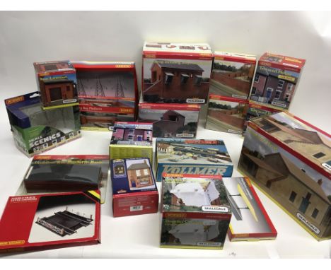 A collection of boxed model railway buildings, mainly by Hornby. 00 scale.