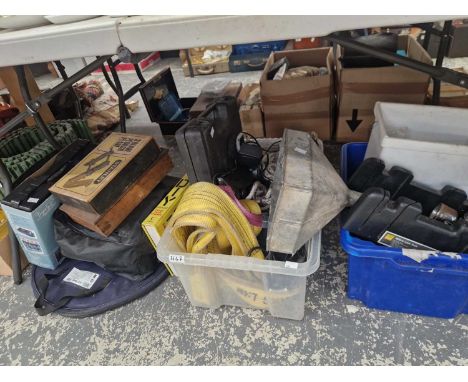 A quantity of tools etc.