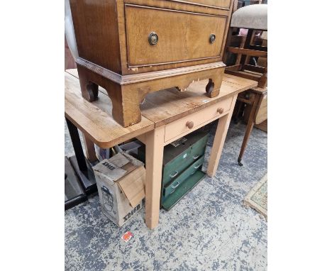 A vintage pine kitchen / scullery table. 119 x 92 cm extended x 76.5cm high 