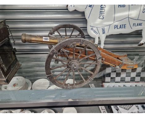 A scale model Louis XIV cannon