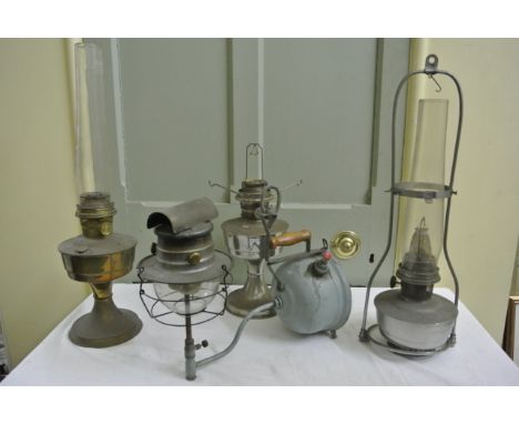 A unusual vintage Tilly Military Hospital wall/ceiling hanging pressure lamp, complete with Tilly Pyrex brand 182 heat resist