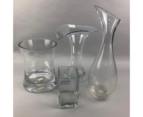 LOT OF THREE GLASS VASES, the tallest 29cm high, along with a carafe, and a resin lamp and shade