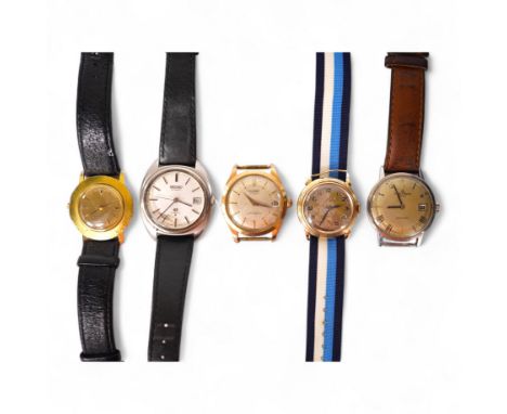 A gentleman's 1940's 9ct gold manual wind wrist watch(a.f.), together with four other wrist watches including Seiko, gold pla