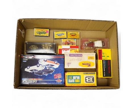 Eleven boxed diecast, etc. vehicles including three Britains; a Fordson Super Major diesel tractor (9525), a Ford Super Major