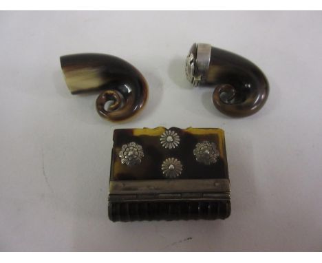 Miniature 19th Century white metal mounted horn snuff mull, an unmounted horn snuff mull (lacking cover) and a miniature tort