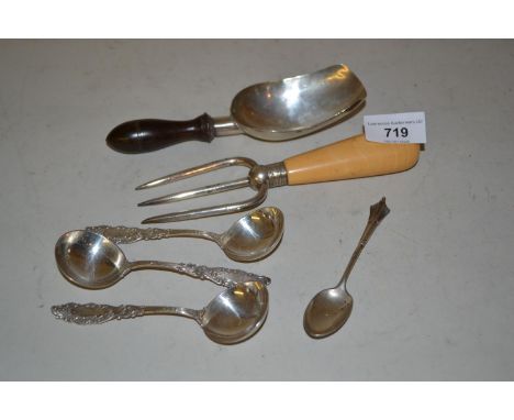 London silver shovel with turned wooden handle, 19th Century ivory handled three prong silver plated serving fork and four va