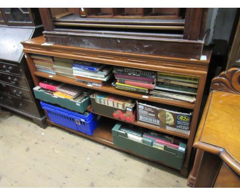 Good quality 20th Century oriental hardwood three shelf open bookcase on bracket feet, 60ins wide 