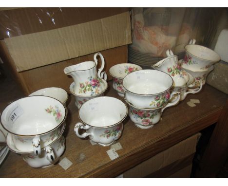 Royal Albert Moss Rose pattern tea service 