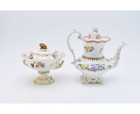H&amp;R Daniel - A dessert cream bowl, circa 1830of 'Shrewsbury' shape with a butterfly finial to the cover, the white ground