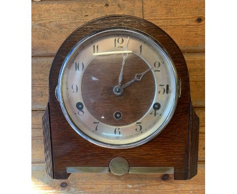 British Made 1930s Cox &amp; Son, Gt. Yarmouth. Chiming mantel clock with German FHS 15cm/172.28bpm movement. Needs servicing