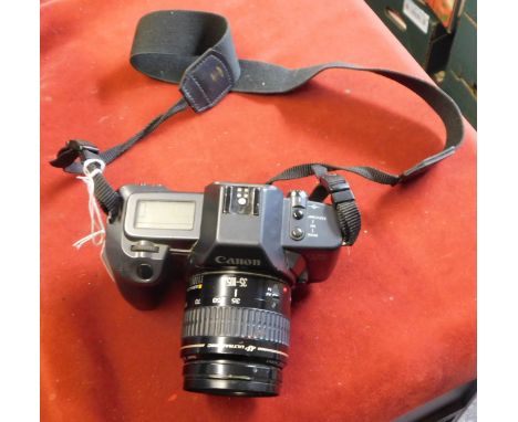 Canon EOS 600 Autofocus SLR Film Camera Body semi pro camera with a 35-105mm Ultrasonic Canon Zoom Lens which has a Jessop 58